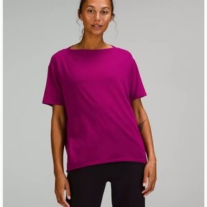 Lululemon back in action short sleeve